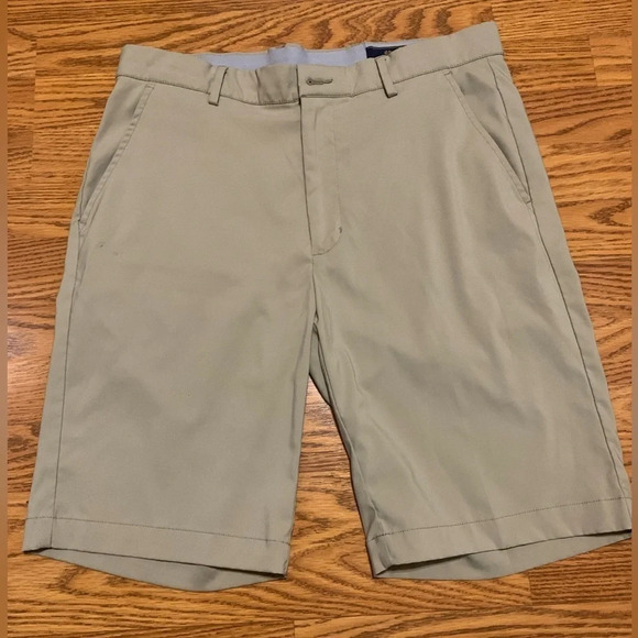 Men’s Tourney solid tech flat front performance khaki golf shorts size 32 - Picture 2 of 7